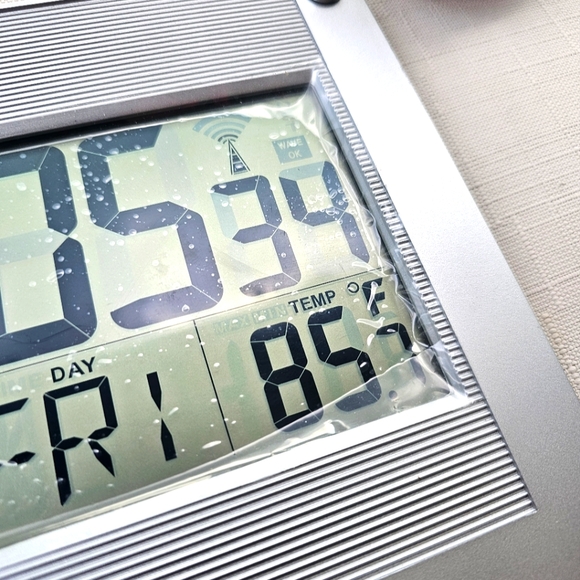 NEW Fisher Scientific Atomic Radio Controlled Clock Thermometer Satellite Signal - Picture 4 of 15